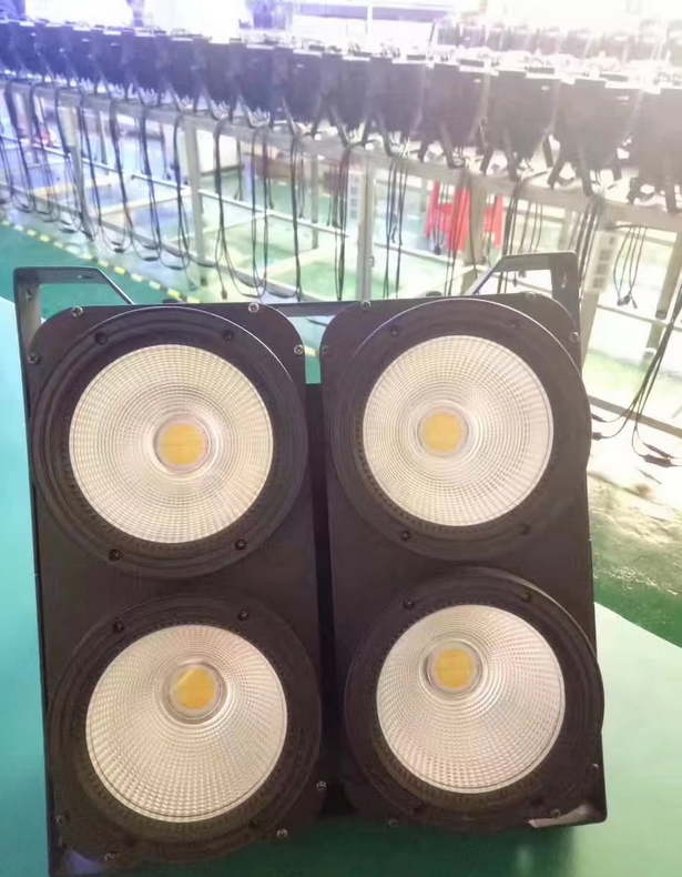 舞臺燈光 LED 四眼觀眾燈COB面光燈適用于哪些場所？效果圖